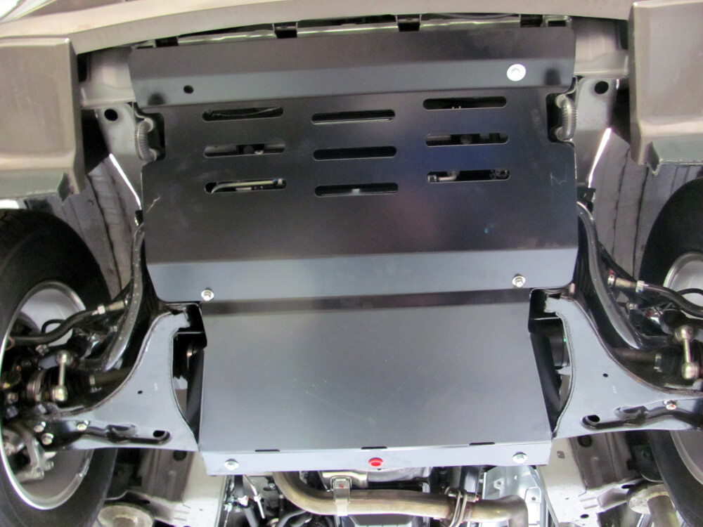 Unterfahrschutz für Mitsubishi Pajero V80, 2,5 mm Stahl (Kühler + Motor)