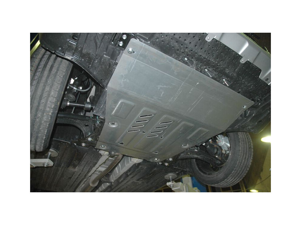 Unterfahrschutz für Suzuki Vitara 2015-, 2 mm Stahl gepresst (Motor + Getriebe)