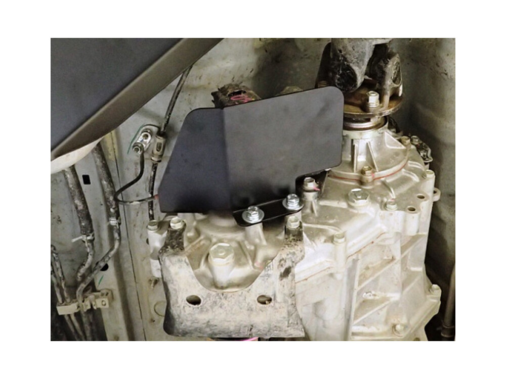Unterfahrschutz für Toyota Hilux 2016-, 2,5 mm Stahl (Sensor Verteilergetriebe)
