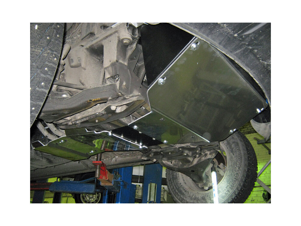 Skid plate for Mercedes Sprinter 906 4WD, 4 mm aluminium (engine + gear box)